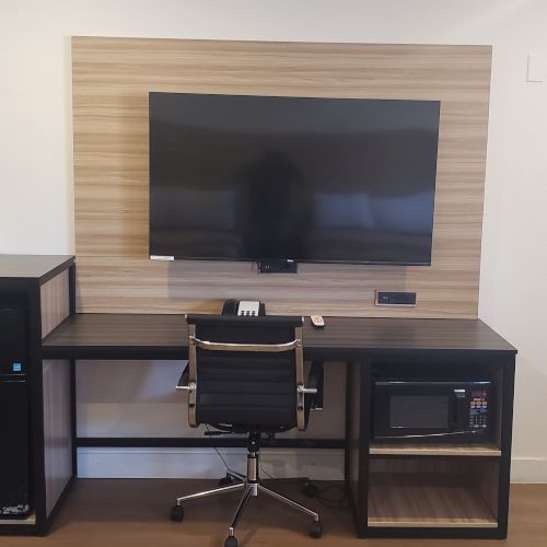 Regency Inn & Suites Downey